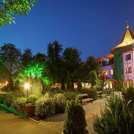 Vinski Dvor Palic Ngoại thất bức ảnh