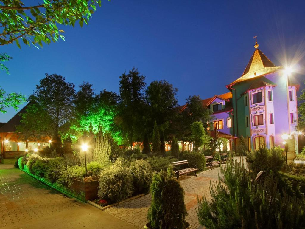Vinski Dvor Palic Ngoại thất bức ảnh